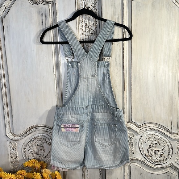 Curated Two Piece Y2K Bundle Striped Denim Overalls with Colorblock Top - Picture 7 of 9